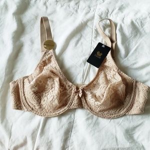 Lace Nude Wacoal Bra NWT size 38 B